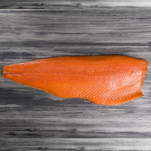 Cargar imagen en el visor de la galería, Salmón Ahumado pieza 1,5Kg Benfumat - Paladarius